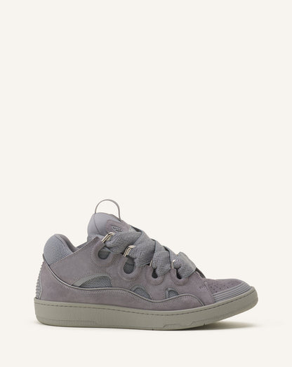 SNEAKERS CURB EN SUEDE MONOCOLOR
