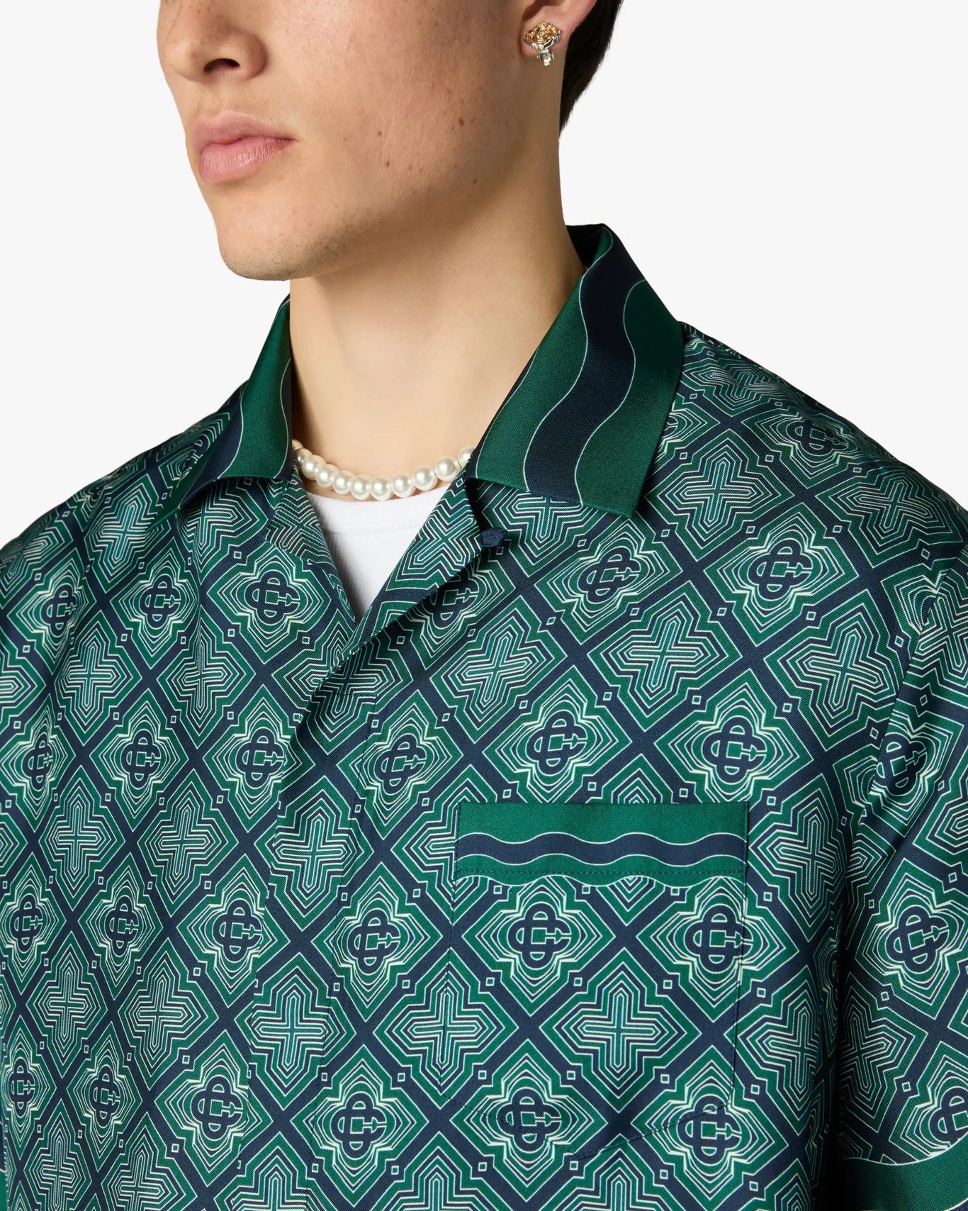 CHEMISE EN SOIE À MANCHES COURTES VERT FONCÉ À MONOGRAMME RAYONNANT
