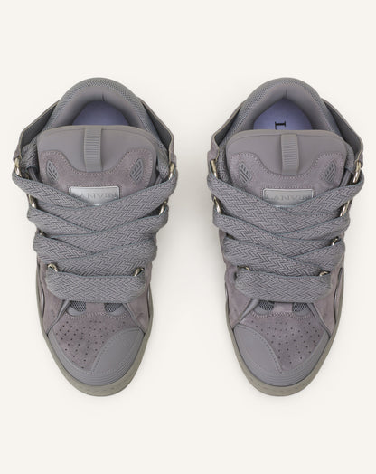 SNEAKERS CURB EN SUEDE MONOCOLOR