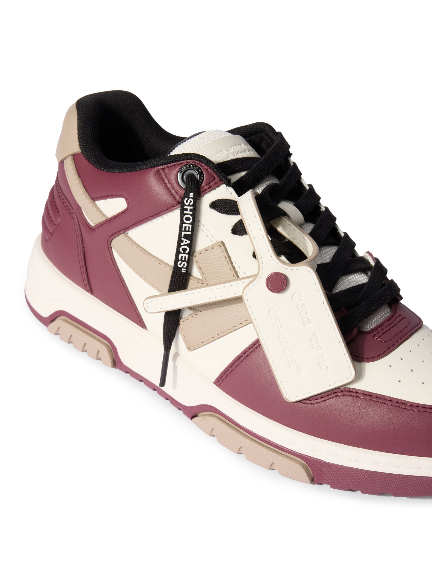 Off-White baskets Out of Office