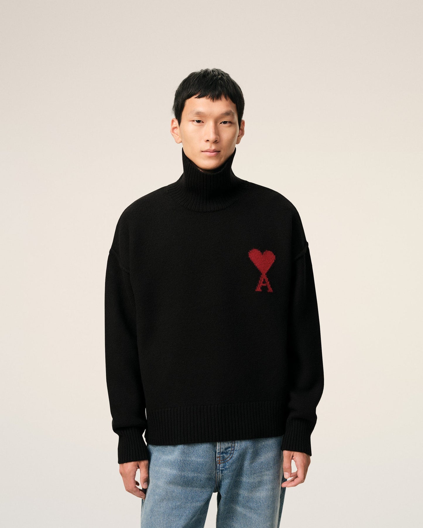 PULL NOIR COL CHEMINÉE EN LAINE AMI DE COEUR