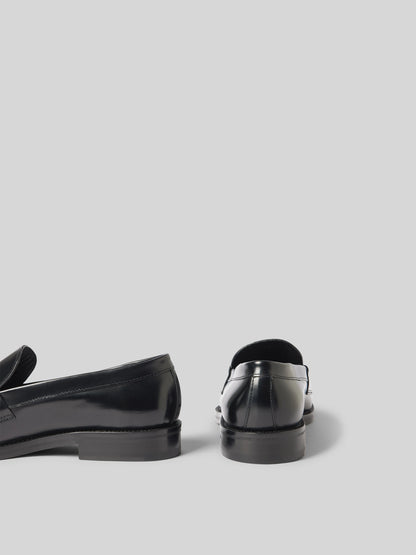 DSQUARED2
Neoclassic loafers