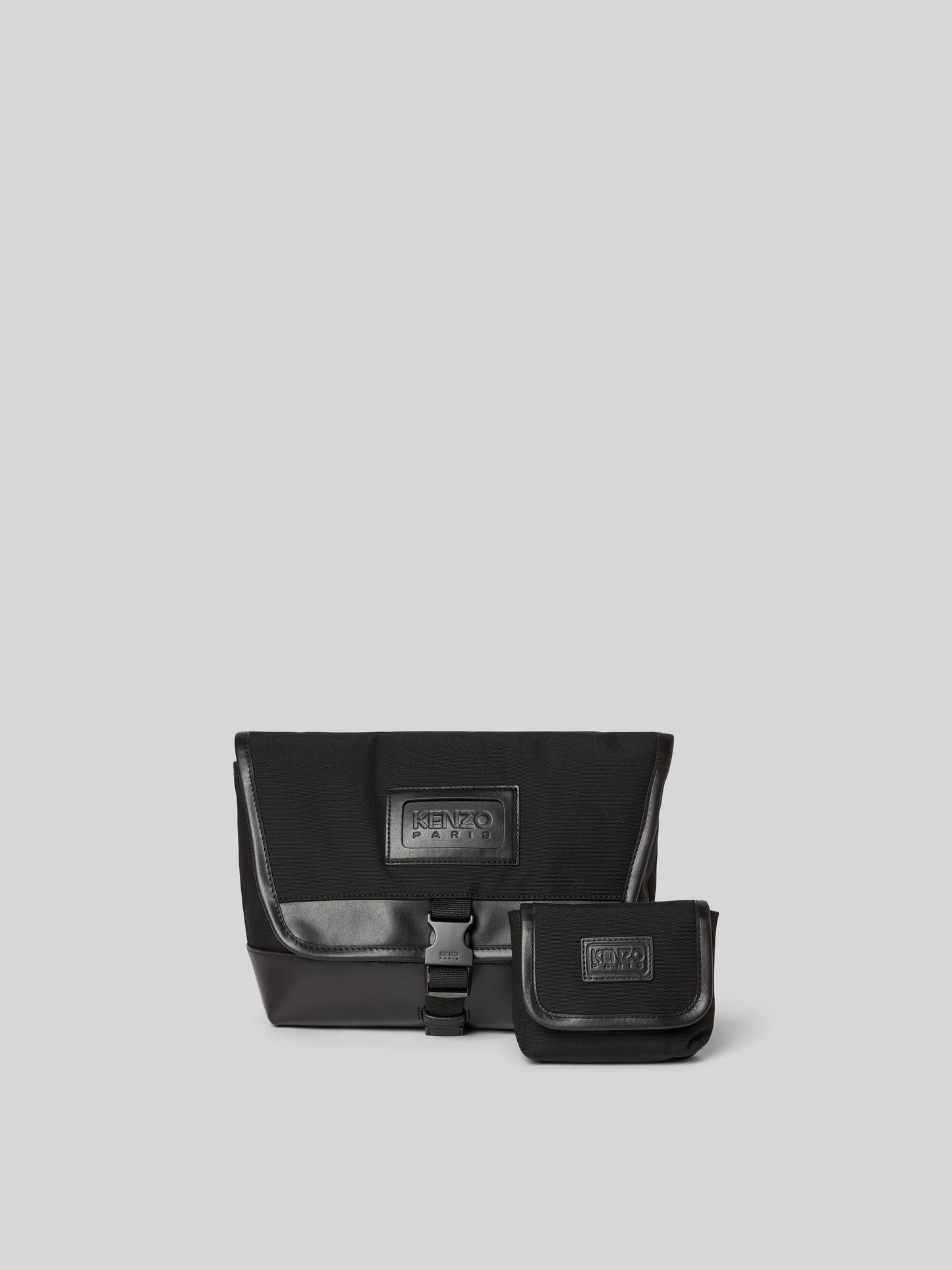 Kenzo
Sac banane Kenzo noir Kenzo Paris