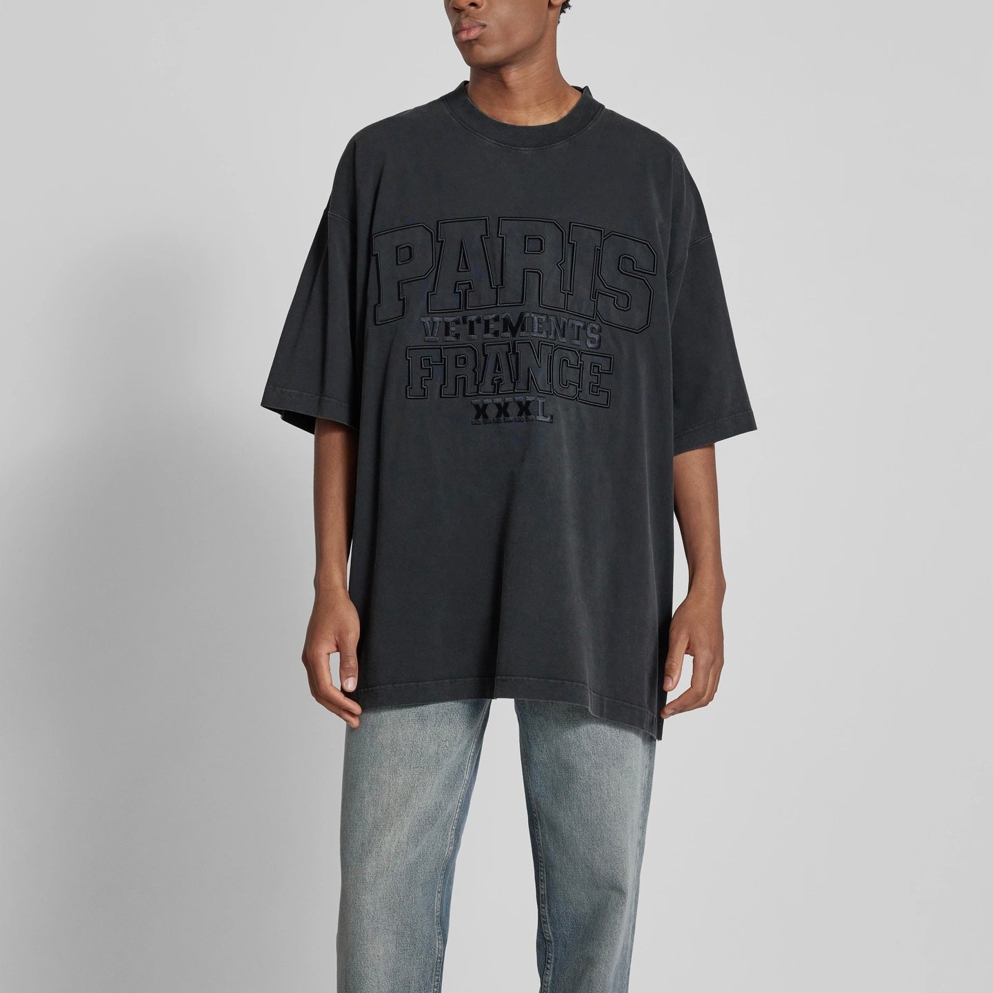 VETEMENTS Black 'Paris XXXL' T-Shirt