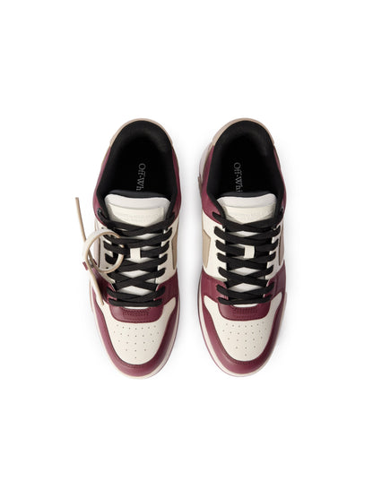 Off-White baskets Out of Office