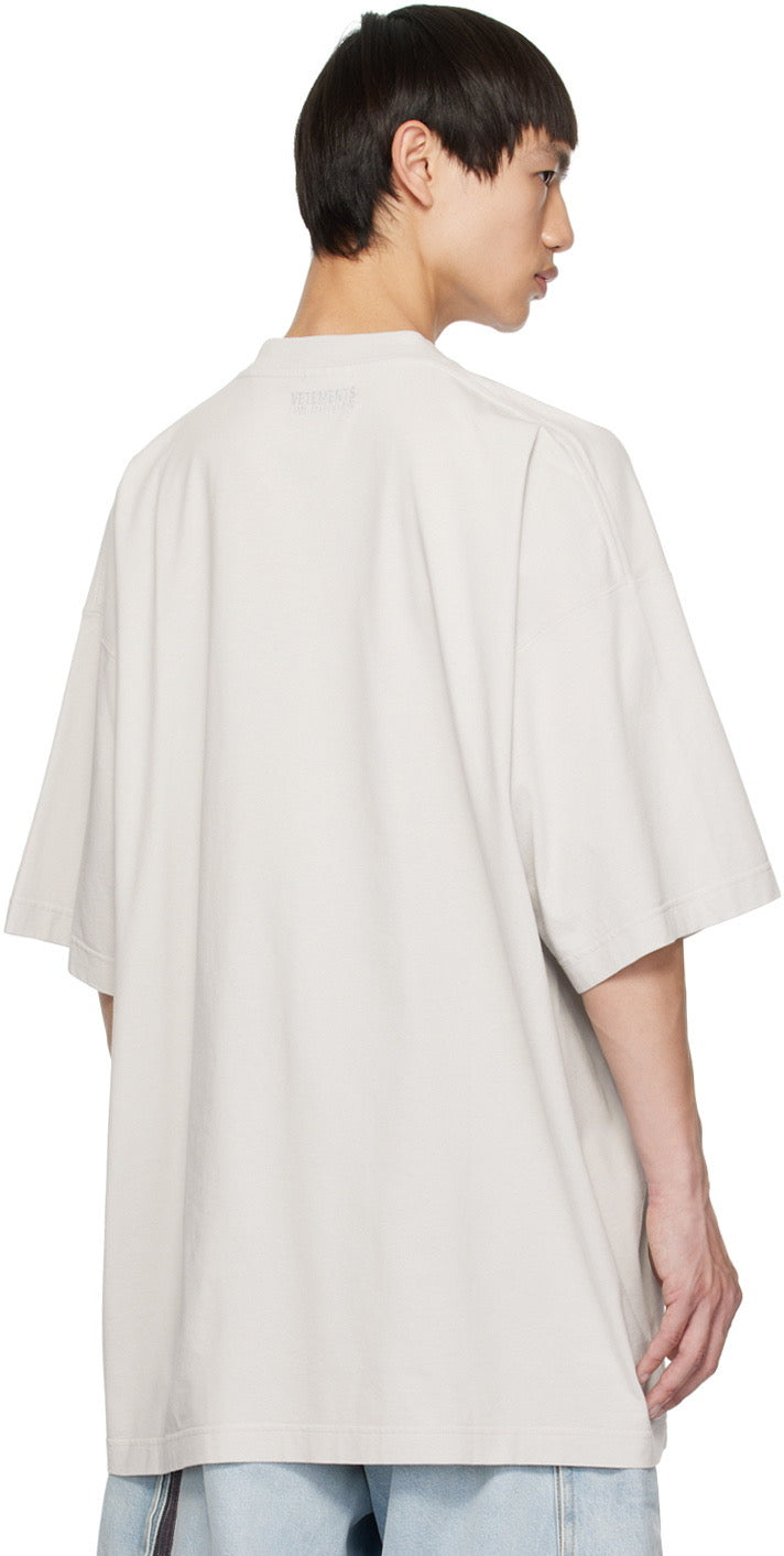 VETEMENTS Limited Edition T-shirt