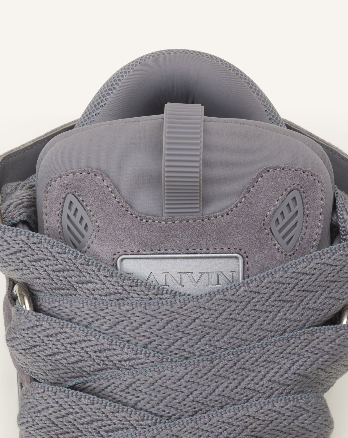 SNEAKERS CURB EN SUEDE MONOCOLOR